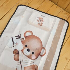 زیر انداز تعویض بالشت دار مخمل خرس و اسب چوبی کرم